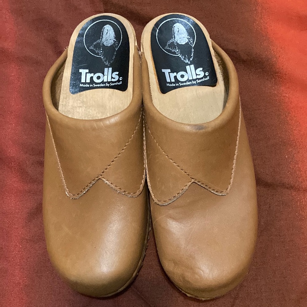 Trolls by Samhall Leather Clogs